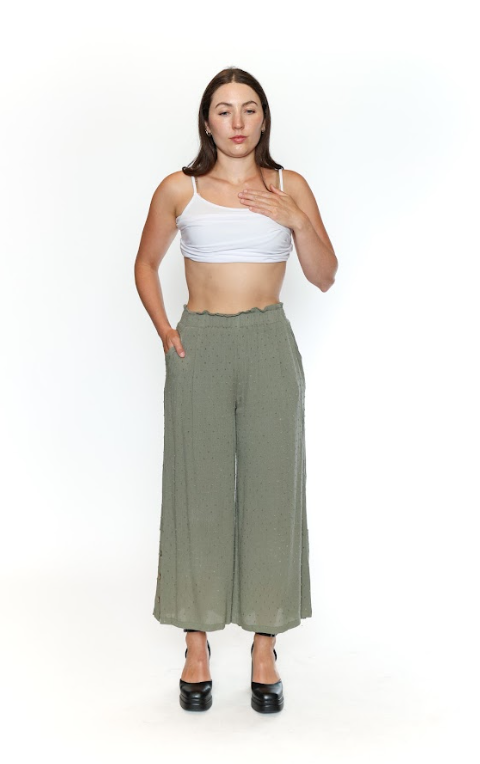 【Nikki】W/LI 2TUCK WIDE TAPERED Pants | The Butterfly Boutique